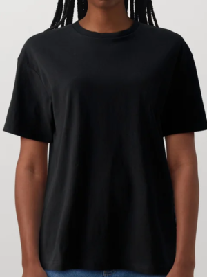 Black Tee